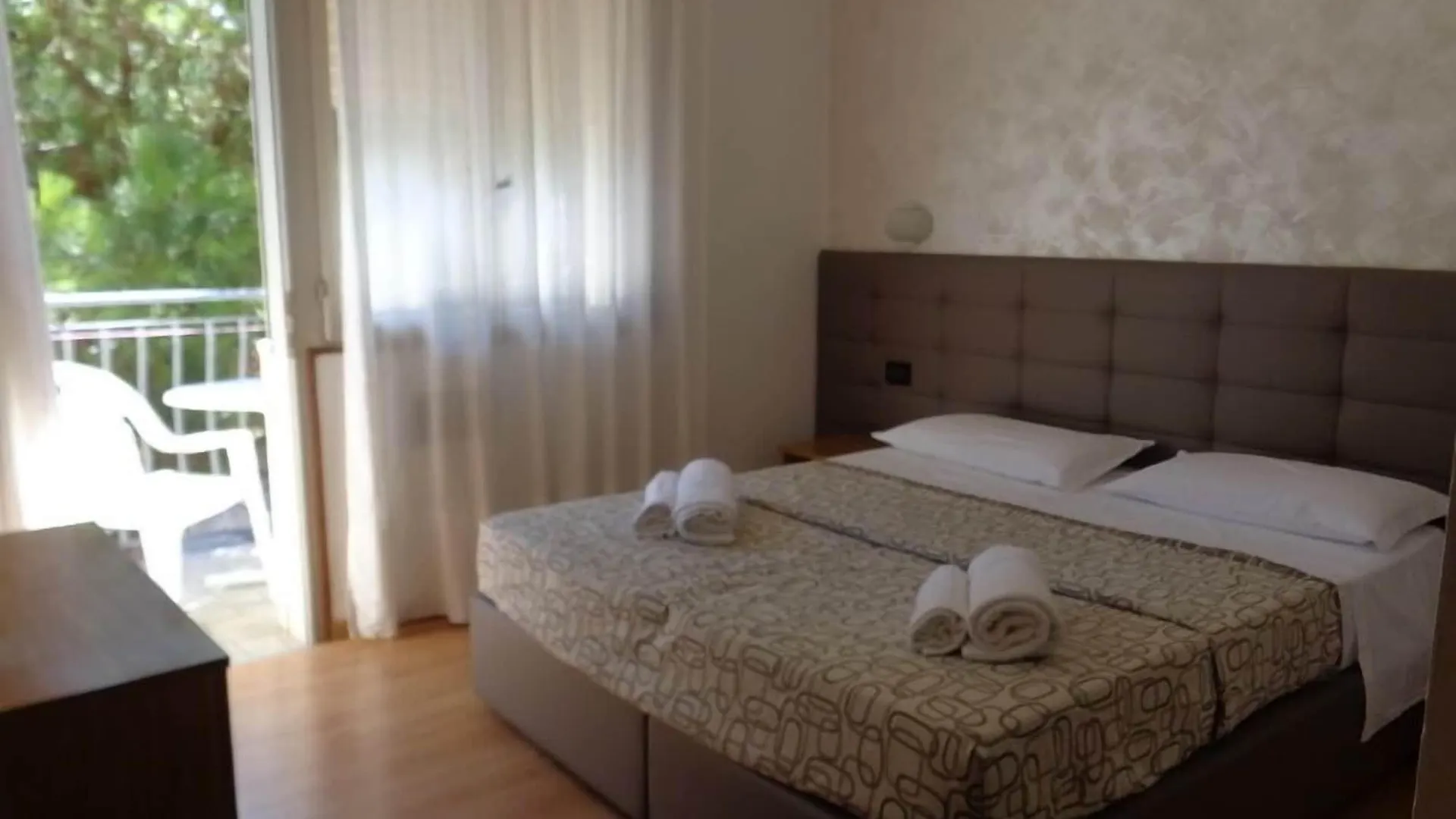 Hotel Emperador Lido di Jesolo 3*,