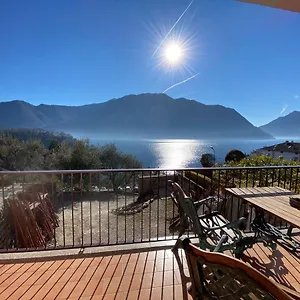 https://big-apartment-with-lake-view-and-two-bedrooms.it-lombardy.com