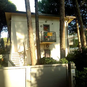 https://appartamento-trifoglio.hotelslidodijesolo.com